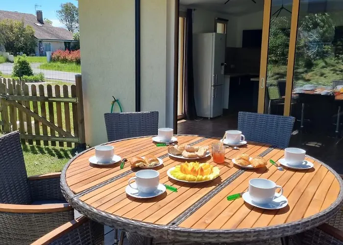 Jolie Maison Avec Jardin Et Pergola Semesterbostad Hastingues